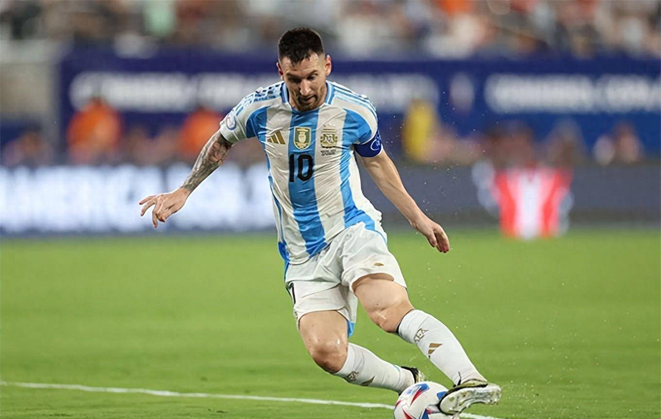 爱游戏tv-包含一场经典之战！美洲杯点燃球迷热情的词条