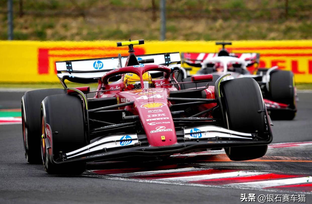 雷诺车队逆转梅赛德斯，汉密尔顿带队取胜的简单介绍