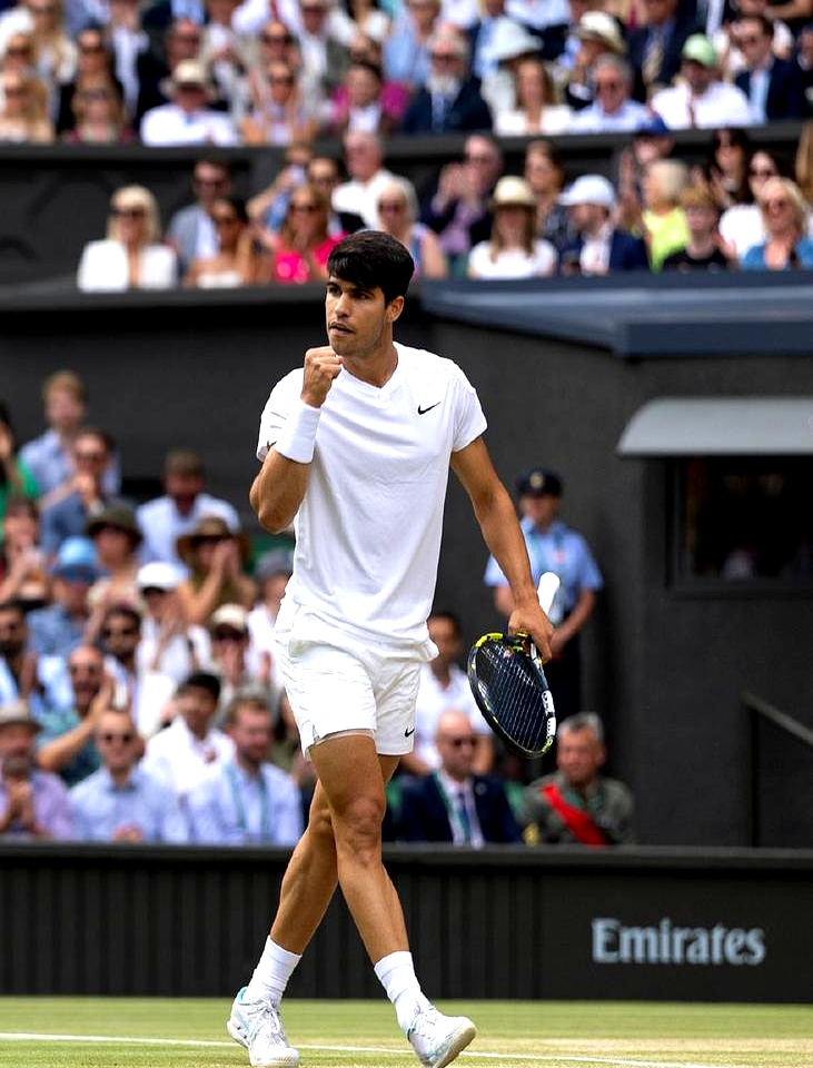 年终总决赛绝杀戴维斯杯,阿尔卡拉斯统治全场 年终总决赛绝杀戴维斯杯,阿尔卡拉斯统治全场