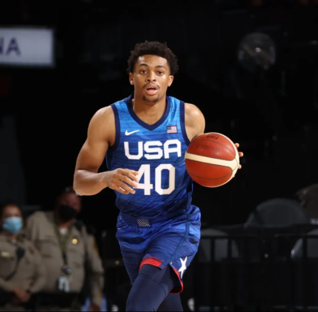 爵士力克马刺，利拉德状态火热