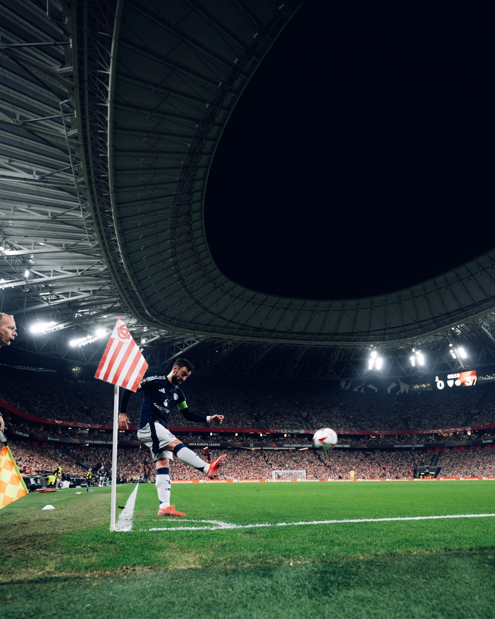 曼联翻盘马赛，萨拉赫扛起全队