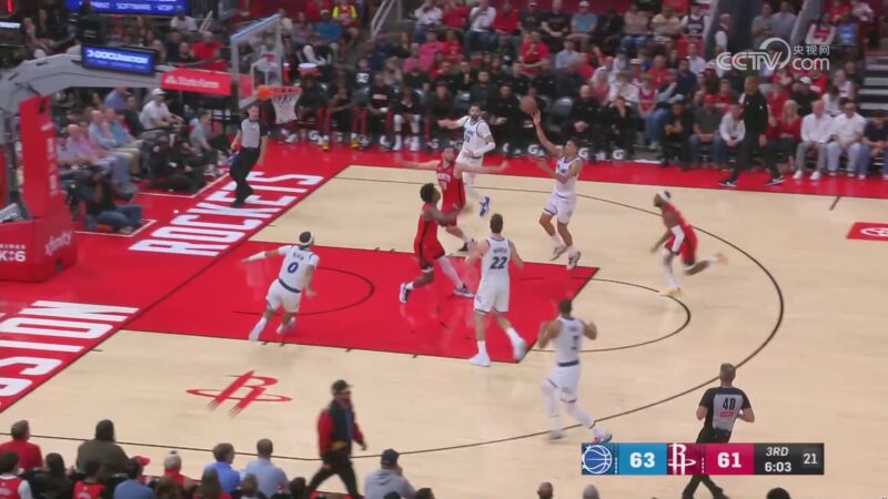 火箭险胜魔术，詹姆斯高光表现