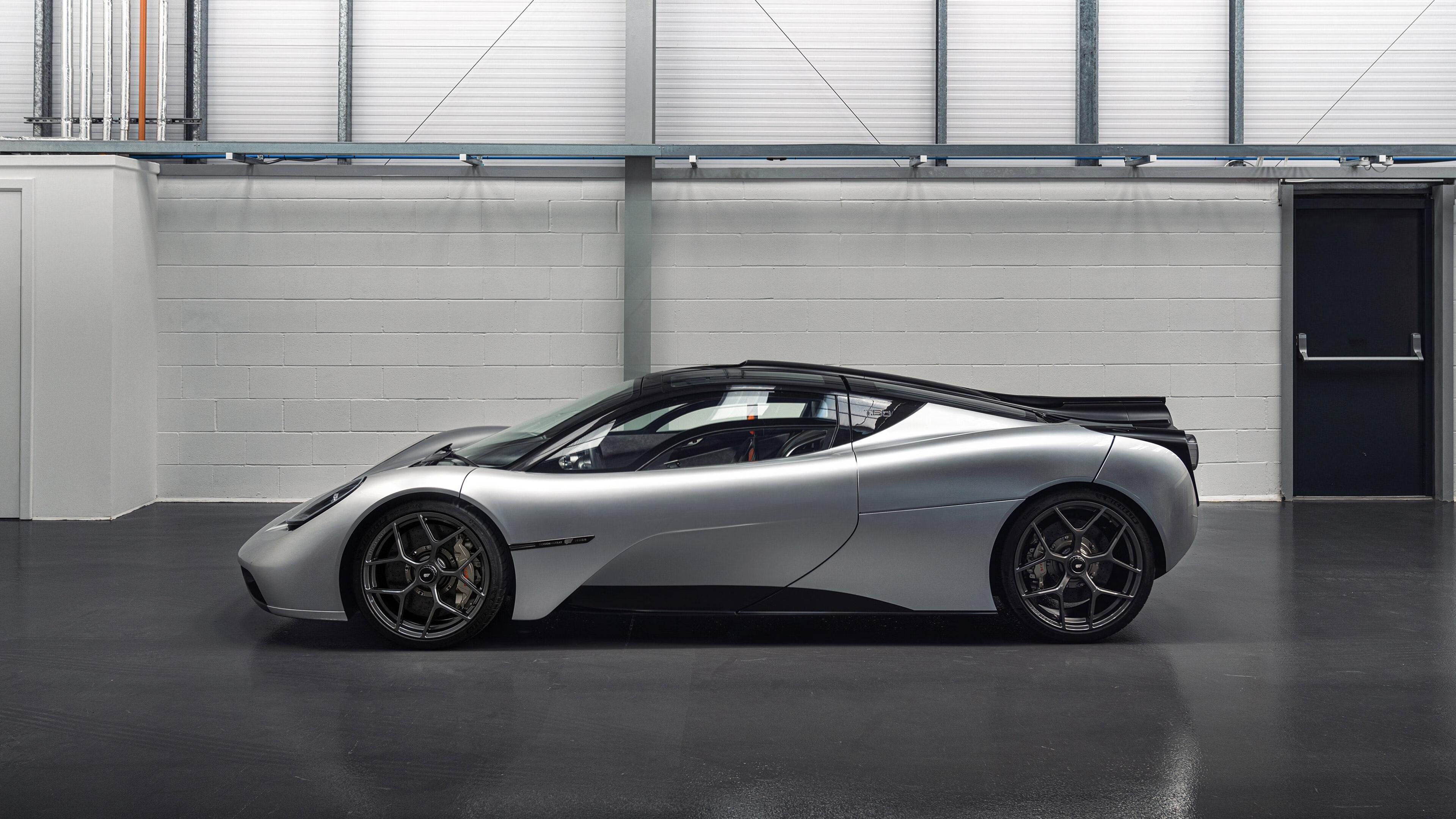 托尼临场指挥显神威，巴黎主场轻取利物浦