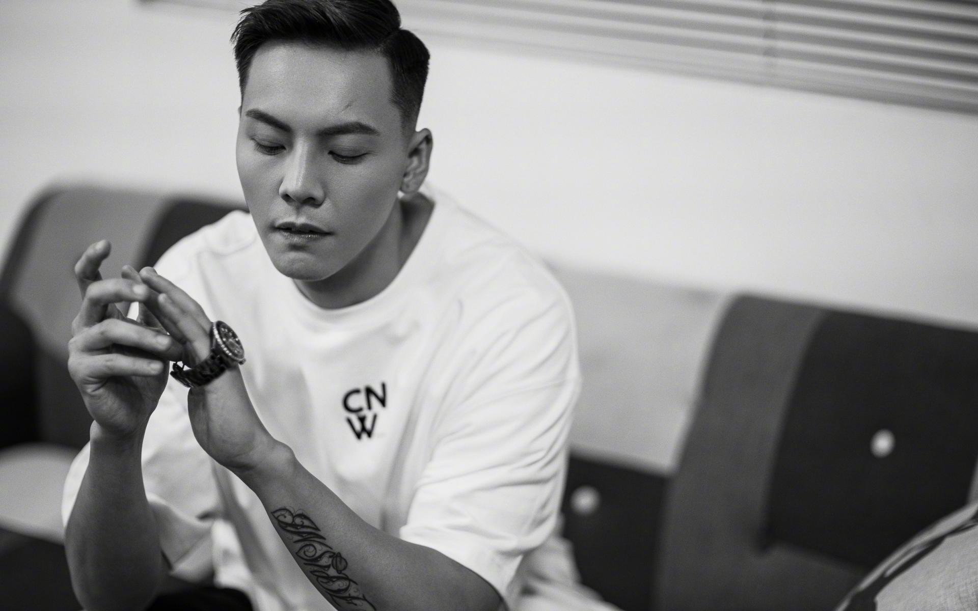 西西帕斯澳网淬火之战，熔断法网枷锁，以希裔灵魂点燃墨尔本夜空